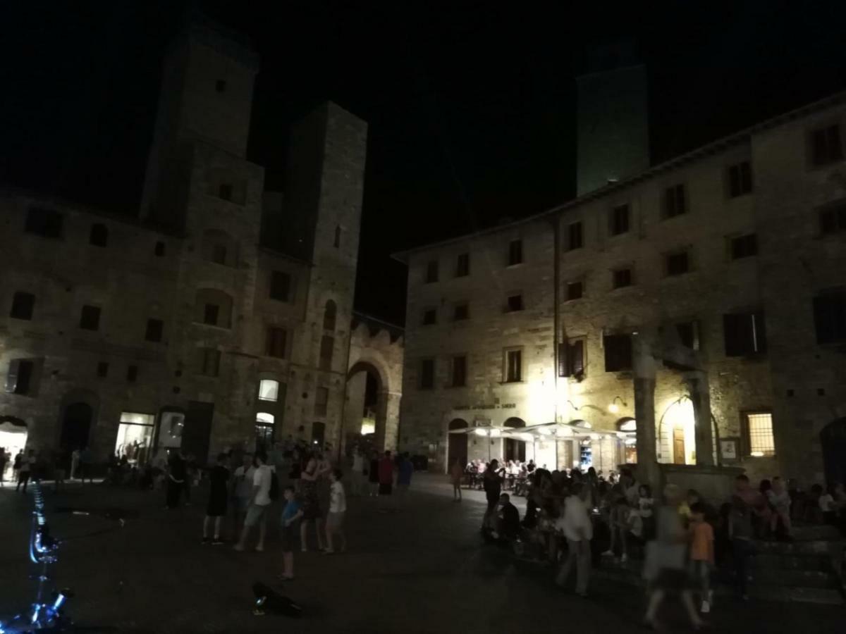 Nel Chianti Lungo La Francigena Apartamento Colle Val D'Elsa Exterior foto